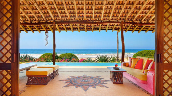 Celebrate Thanksgiving with a Family Escape to Las Alamandas