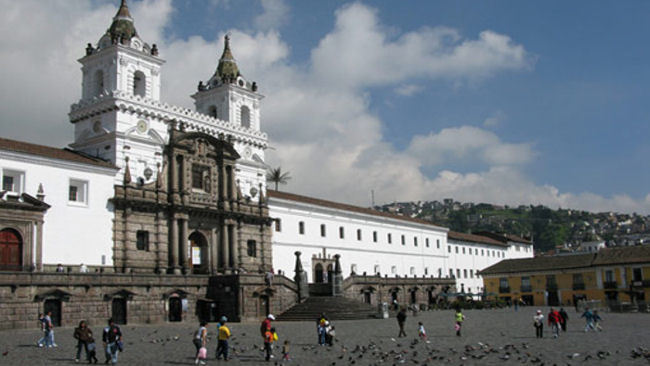 Experience Old Town Quito with an Insider's Tour
