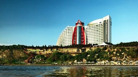 Jumeirah Bilgah Beach Hotel Opens for Summer Season