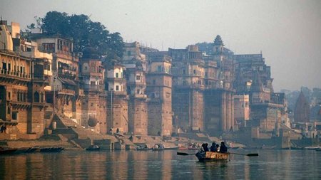 Uniworld Announces Luxury All-Suite Ship to Sail India's Ganges River in 2016