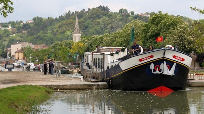 European Waterways Offers Spring Discounts for Luxury Hotel Barging In Europe