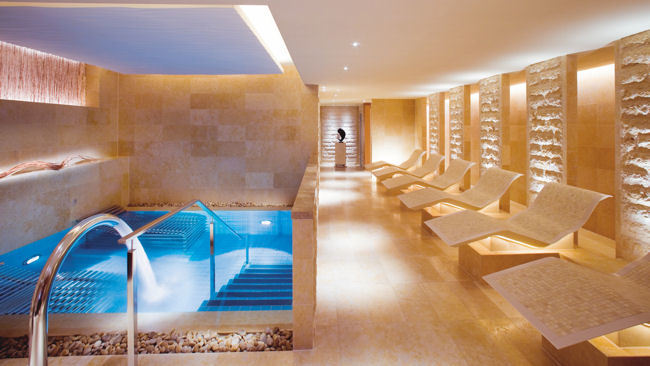 Mandarin Oriental Launches New Spa Package and Asia's First Dior Treatment