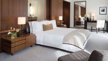 New Rose + Relaxation Package at Langham Place, New York