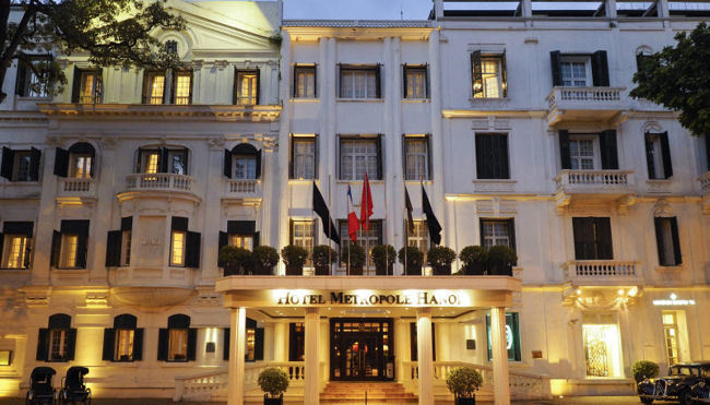Metropole Hanoi Ushers in the Year of the Dog with a Grand Bazaar