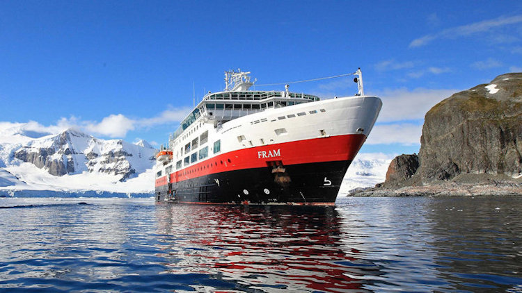 Hurtigruten Offers Returning Travelers Discounts on Select 2018/2019 Cruises