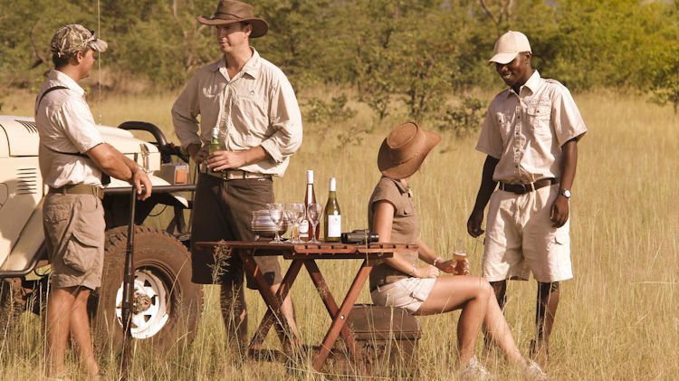 How to Nail the Safari Look 