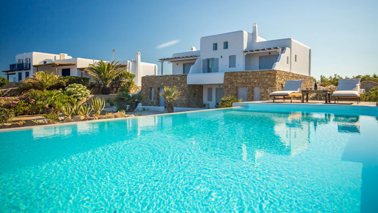 Luxurious Villas in Mykonos