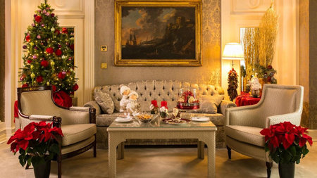 Hotel Hassler Roma Decks Out Santa Suite for Christmas