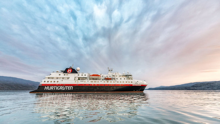 Hurtigruten's Black Friday Sale - Save up to 50% off