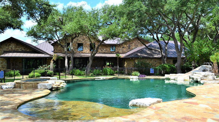 Plan a Luxury Family Reunion or Corporate Holiday Buyout at 13,000-acre JL Bar Ranch, Resort & Spa