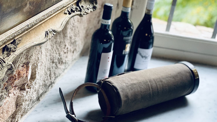 Vinarmour: Redefining Wine Travel with a Revolutionary Wine Tote Bag