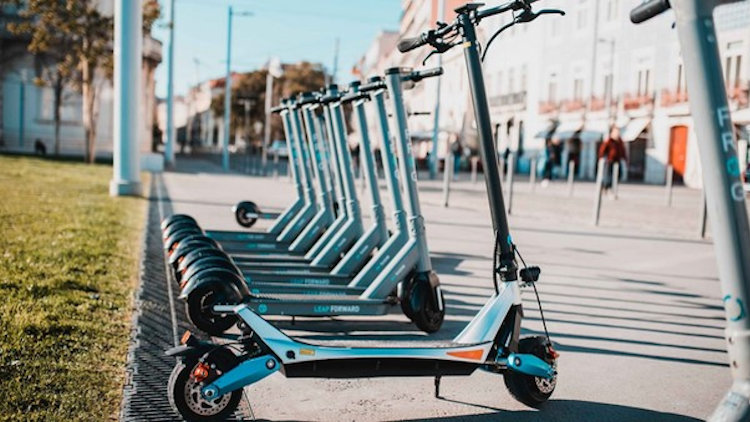 Long-Range Electric Scooter Subscription vs. Rental: Which One Is More Cost-Effective
