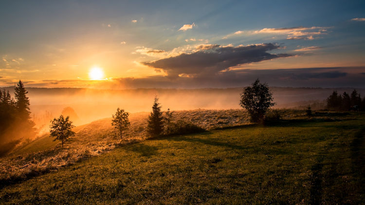 Farewell in Paradise: Luxurious Funeral Arrangements and Travel Destinations