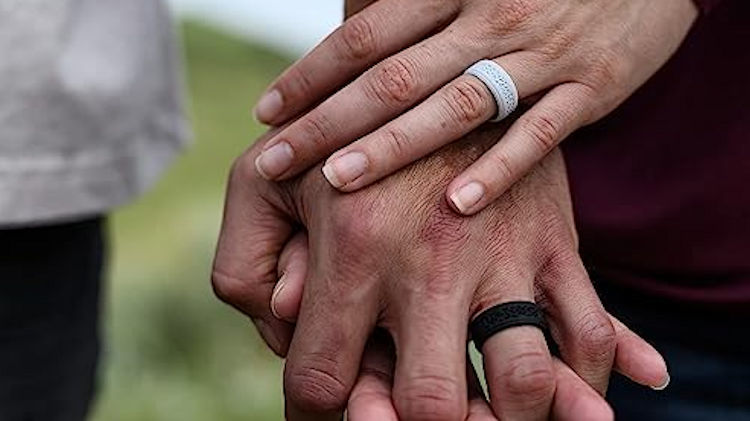 Why a Silicone Wedding Band is the Perfect Choice for Adventurous