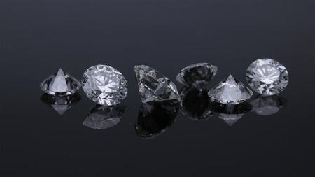 Rare Carat: How to Find Good Deals on Diamonds