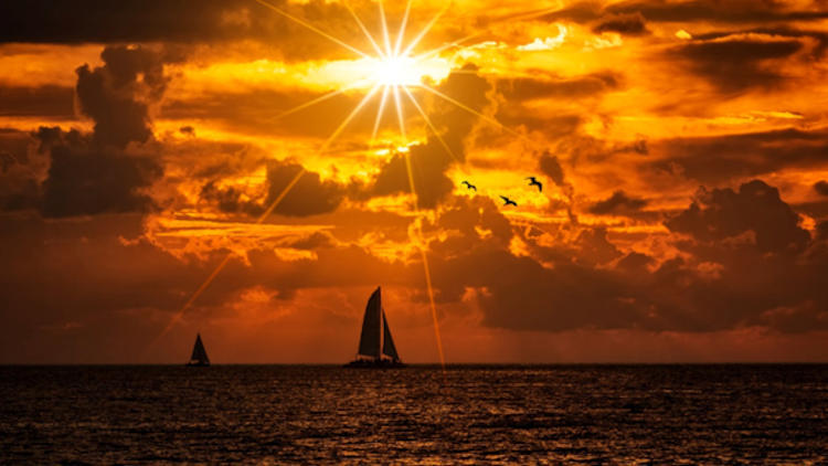 Tips to Make Sunset Sailing an Unforgettable Experience