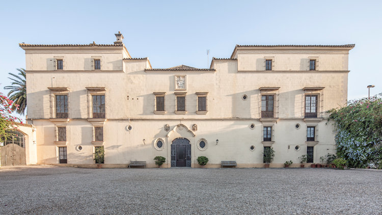 Discover a Stunning Baroque Palace in Spain
