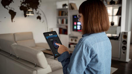 Smart Home Automation: Controlling Your Luxury Home via Apps