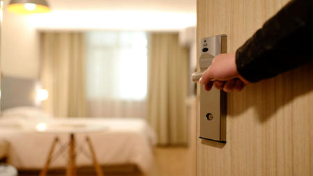 Travelers' Emergency Guide: How to Deal with Hotel Injuries