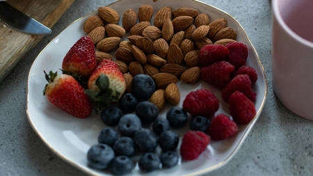 How Almonds Can Elevate Your Travel Snack Choices
