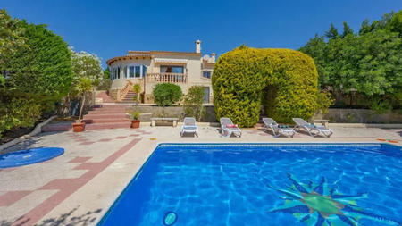 Luxury Holidays in Menorca: The Best Beaches, Towns, and Experiences