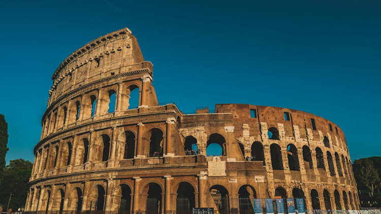 What Is the Rome Colosseum Guide for Visitors?