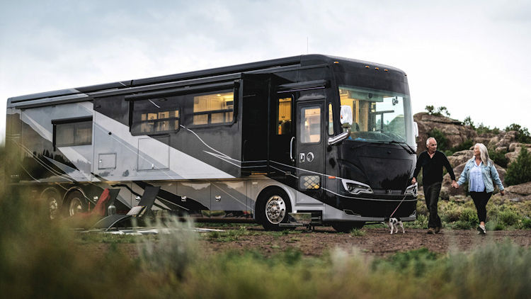 A Comparison of Lead-Acid vs. Lithium RV Batteries for High-End Coaches