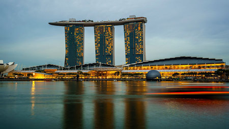 The Best Luxury Hotels with Curved Glass Architecture Around the World