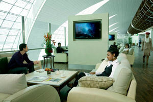 Emirates Opens New Luxury Airport Lounge in Johannesburg, South Africa