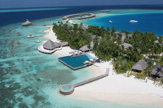 Huvafen Fushi Maldives Debuts Traditional Sailing Vessels
