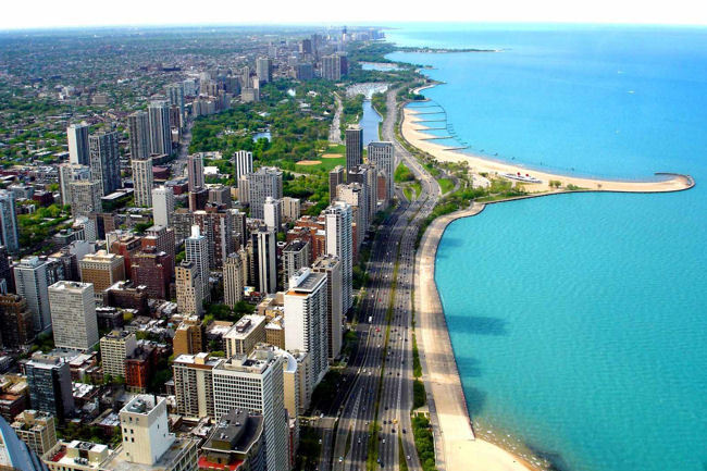 10 Reasons to Visit Chicago