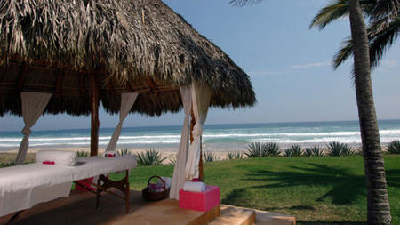Mexico's Las Alamandas Offers Spa Package with 4th Night Free
