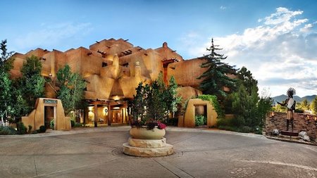 Escape to Romantic Santa Fe for Valentine's Day