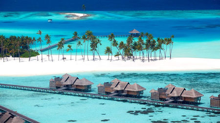 3 Top Luxury Vacations for Couples