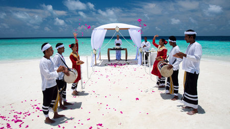Intimate Vow Renewal Ceremony at Baros Maldives