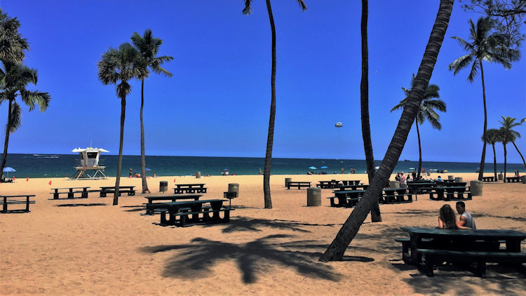 How Fort Myers Beach Became a Luxe Snowbird Destination