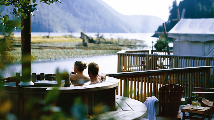 Clayoquot Wilderness Lodge Offers Remote Summer Honeymoon Escapes