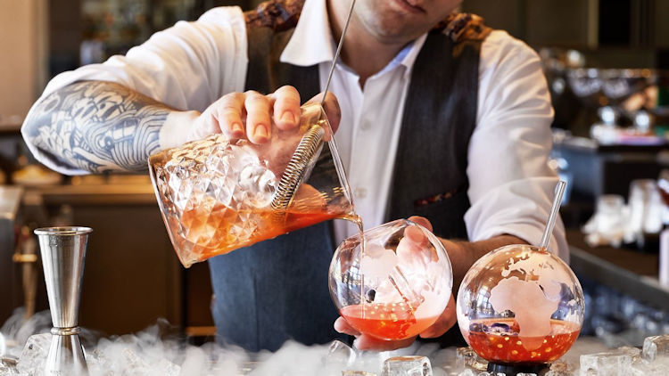 P41 Bar & Coctelarium at Hotel Arts Barcelona Keeps Shaking Up the City’s Cocktail Scene 