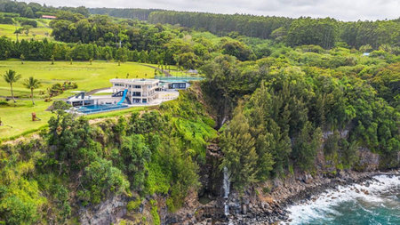 Hawaii’s Waterfall Home Going to Auction, August 15th