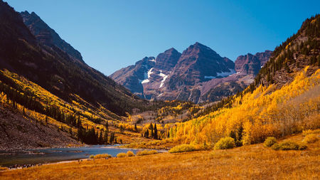 7 Gorgeous Fall Getaways Worth Visiting Every Year