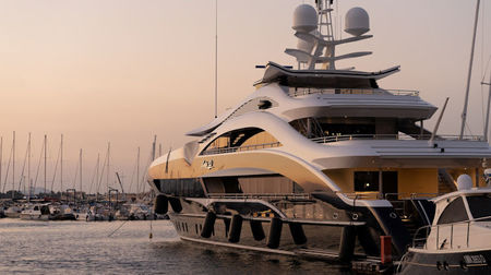 How to Buy or Sell a Luxury Yacht