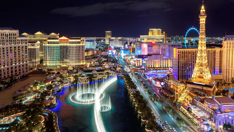 Planning A Bespoke Luxury Vacation In Vegas? 8 Tips And Tricks