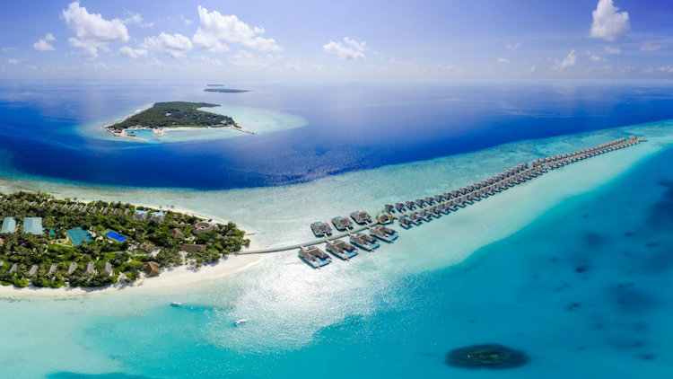 Ultra Rich Insider - A Look at Quiet Luxury Travel Destinations 