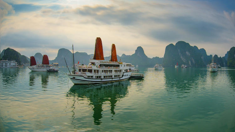 Glamorous Globetrotting: Upscale Travel Experiences for Millennials