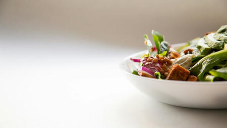 How Meal Delivery Services Can Simplify Your Life
