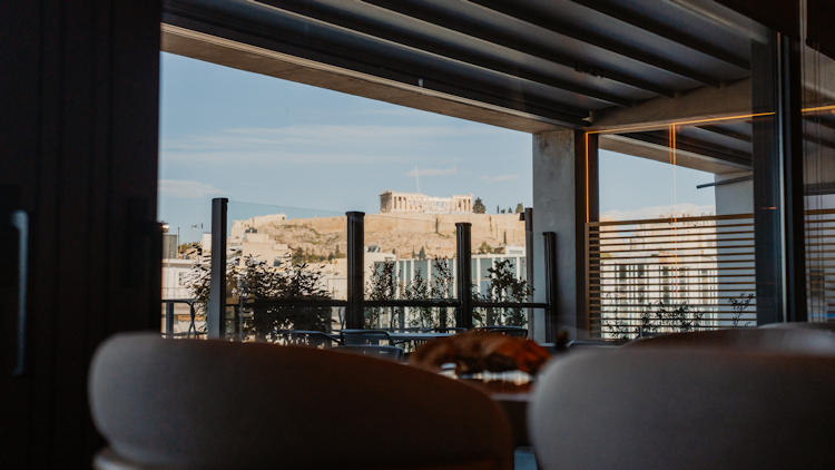 Athens' Coolest Restaurant: Indulge in the Art of Greek Gastronomy through the Seasons