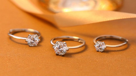 Find 2024's Chicest Moissanite Ring Styles