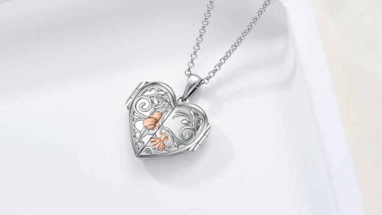 Why Personalized Photo Jewelry is the Perfect Gift for New Parents