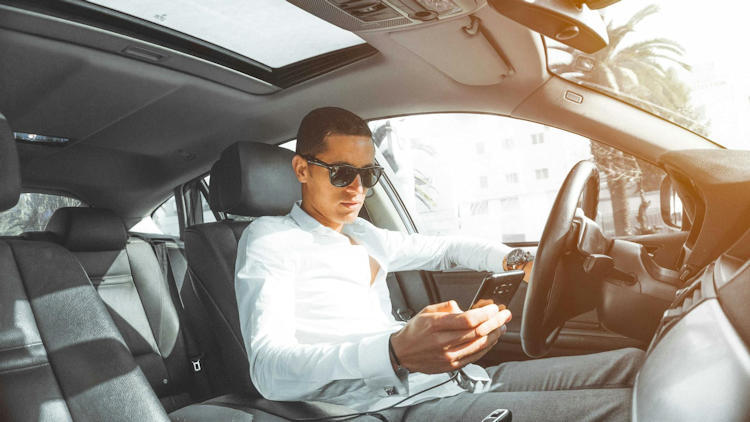 Heading on a Road Trip? Keep Your Car Safe With These Auto Locksmith Tips