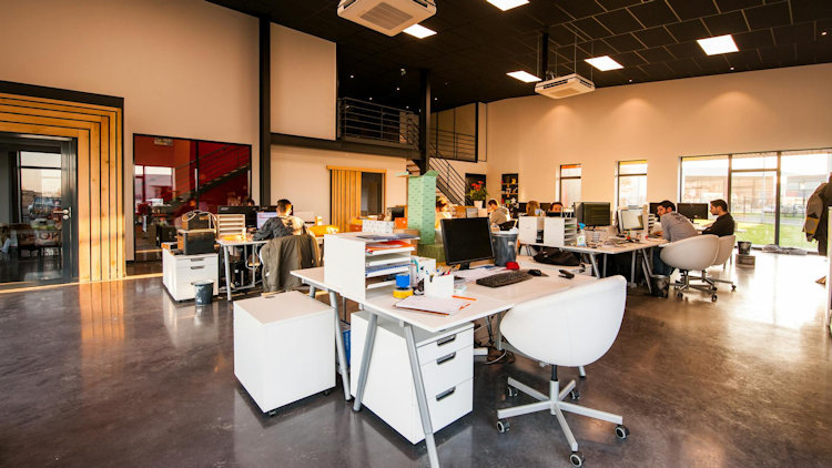 How to Support Employees in a Travel Agency